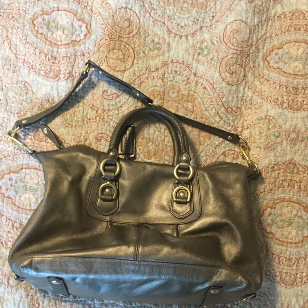 Metallic coach bag - Picture 2 of 6